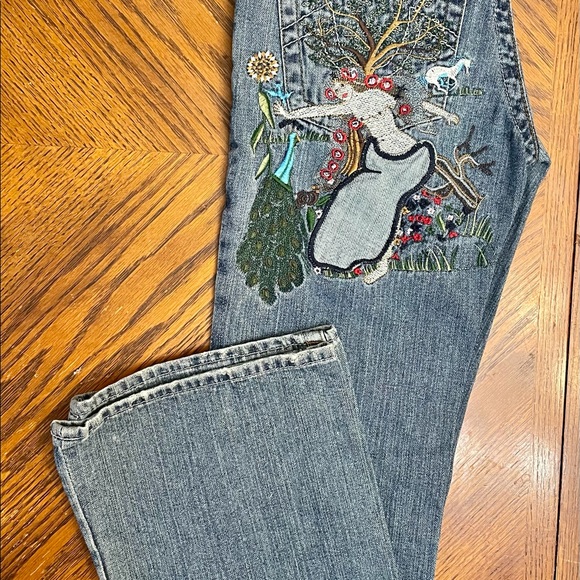 RARE True Religion Lady Godiva Bobby Embroidered Jeans Size 27 . - Picture 2 of 7